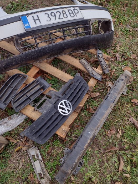 Фолксваген поло N9 2002 имам и 2000г