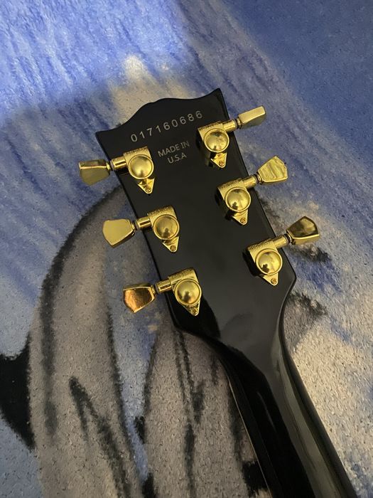Продаю LesPaul custom