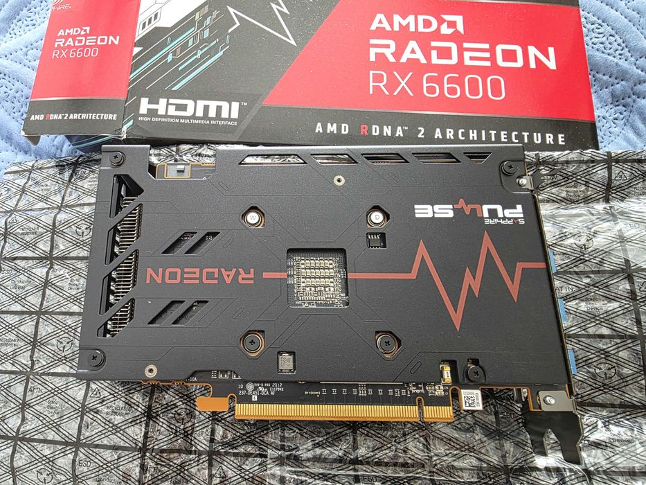 Placa video Sapphire Radeon RX 6600 PULSE, 8GB GDDR6, 128-bit