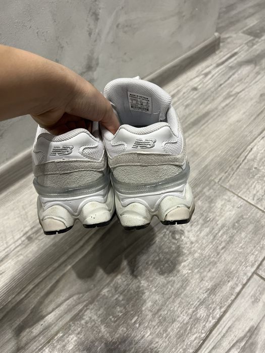 New balance 9060 бяло и бежаво