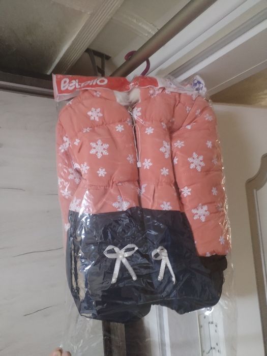 3 yoki 4 yoshli qizlarimiz uchun kurtkaa j