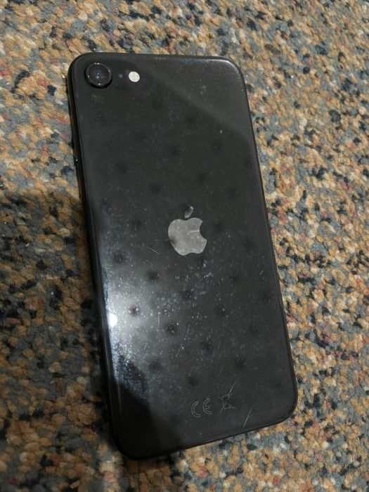 Айфон се 64гб сатылады