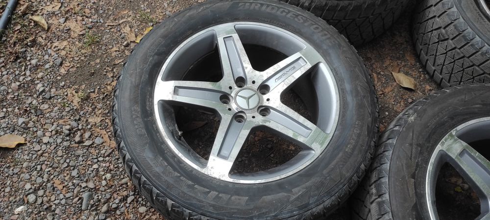 Комплект дисков с шинами 275/55/19 Bridgestone