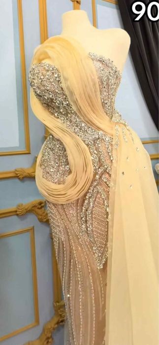 Vand rochie de ocazie tip bijuterie