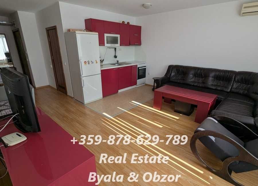 Двустаен апартамент в Бяла с морска гледка