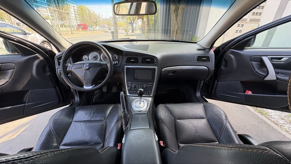 VOLVO S60 2009 — imagine 10