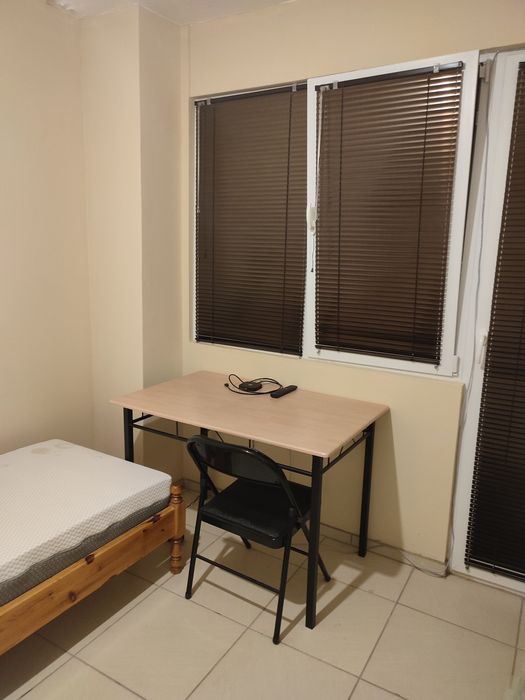 Давам стая под наем в Стара Загора за жена!