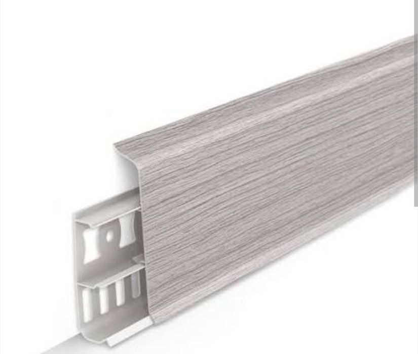 Плинтуса напольные