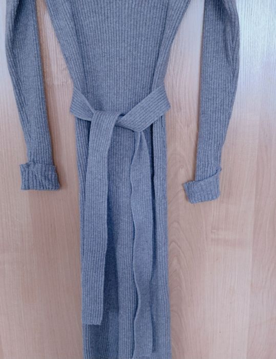 Платье MANGO трикотаж