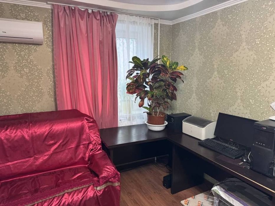 Продается 2-х комнатная квартира. Урда.