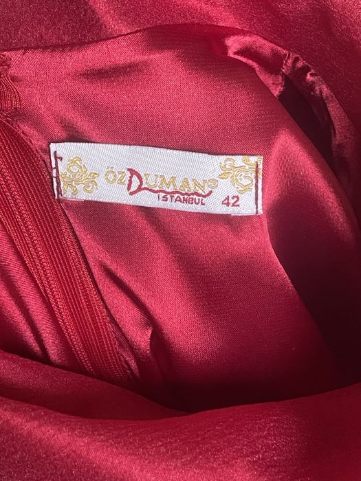 Шикарное платье для покрытых