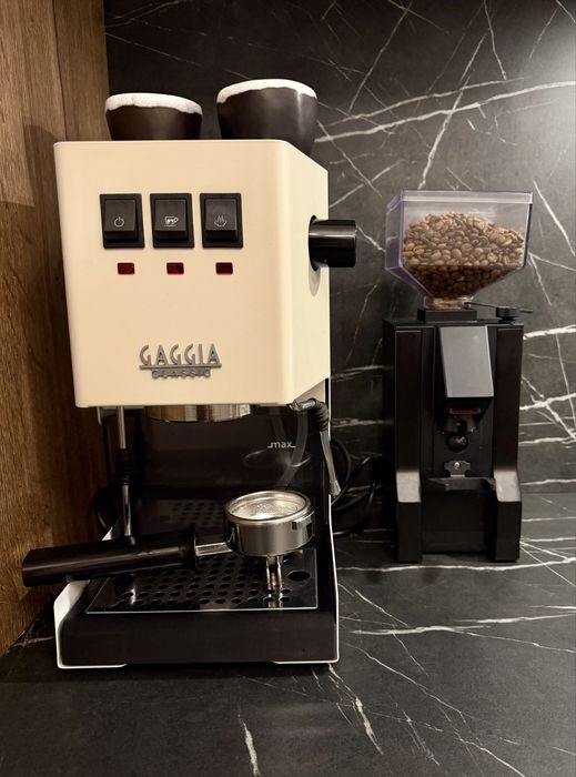 Pachet Gaggia Classic Pro + rasnita Eureka Mignon