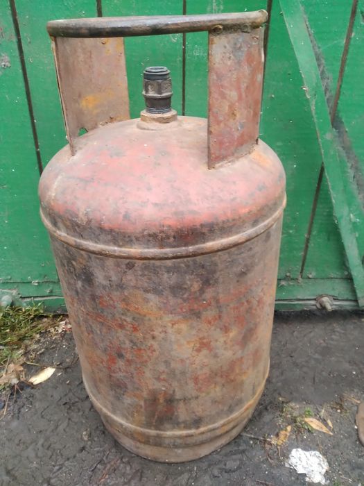 газовый балон средний