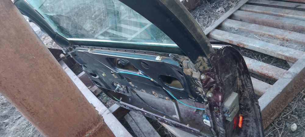 Продам дверь в сборе Ауди 80 б3