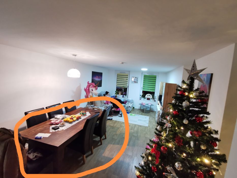 Masa lemn masiv,  nuc, 8 locuri