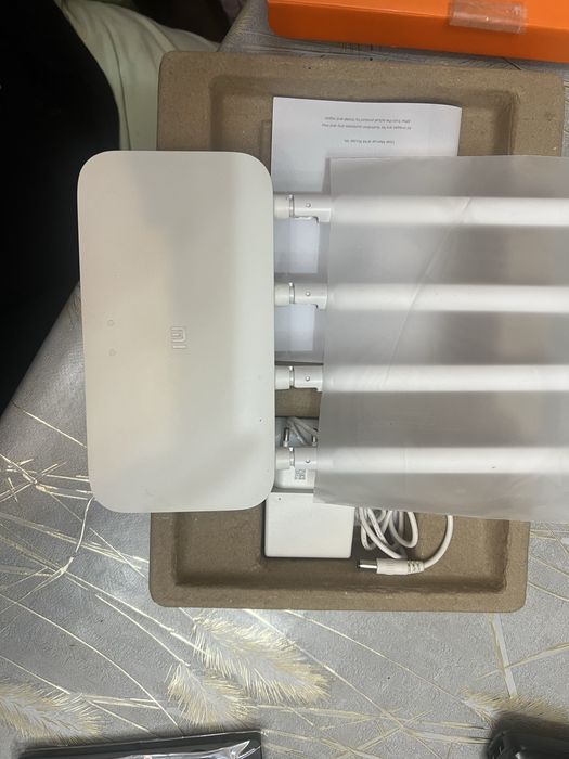 Промад модем-роутер Mi router 4 A DVB4230GL