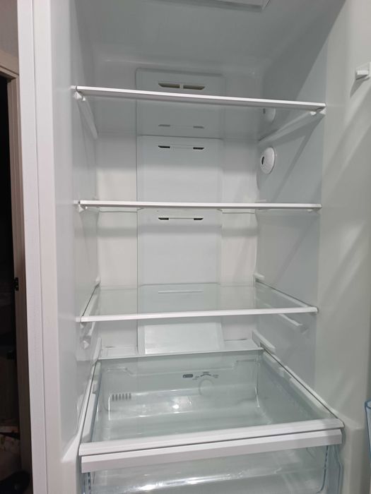 Холодильник Midea