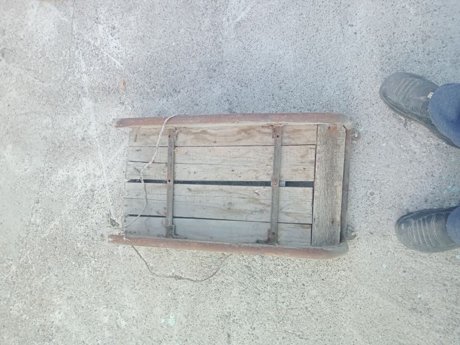 Продаются сани для хоз нужд.