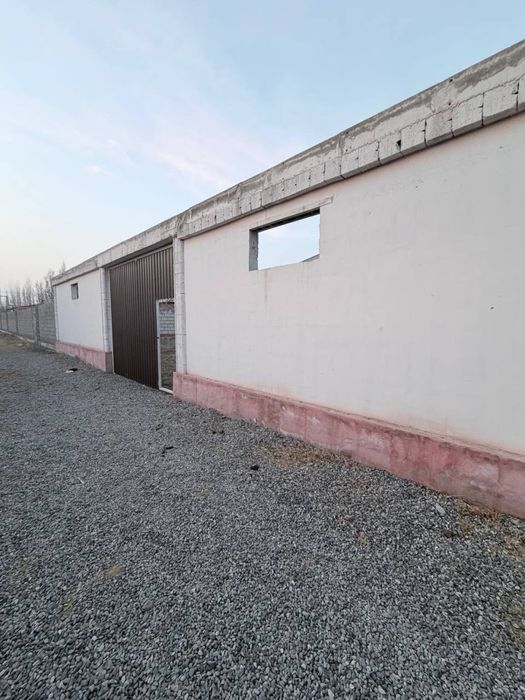 Ховли уй сотилади