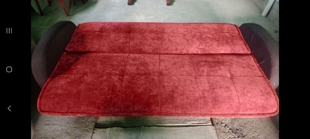 Продам  диван в идеальном состоянии