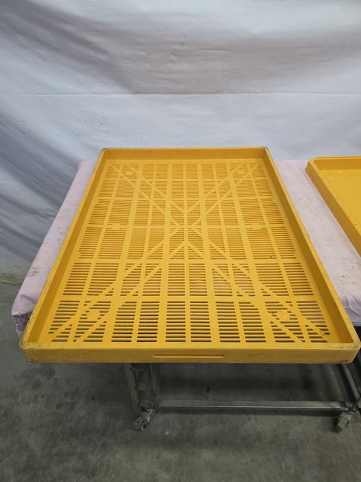 Немски тави за замразяване на хлебни изделия