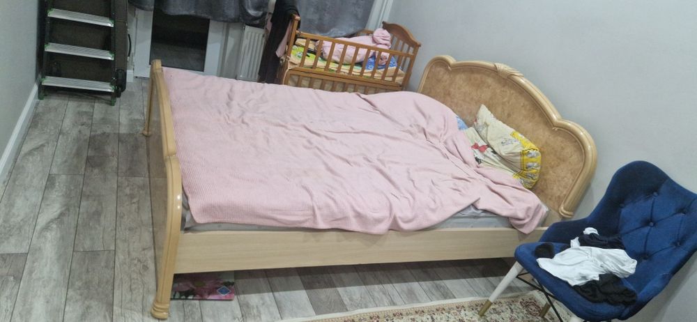 Спалное кроват и манеж