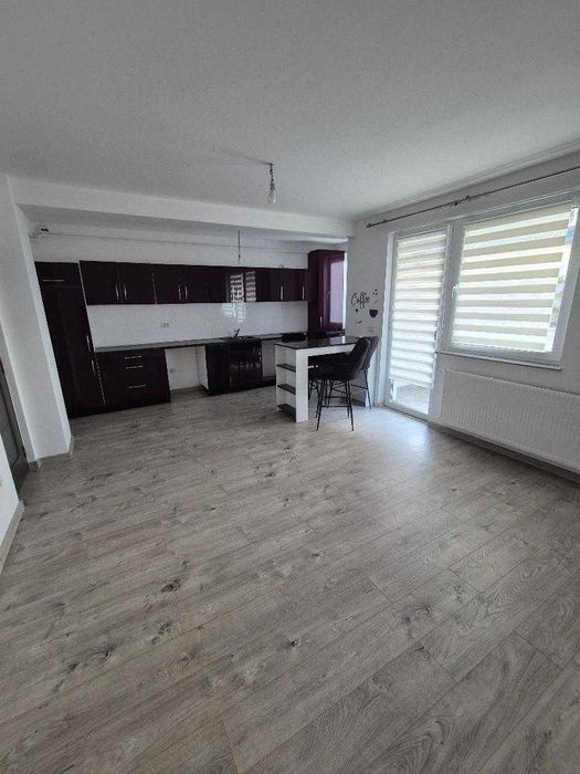 inchiriez ap 3 camere Radauti