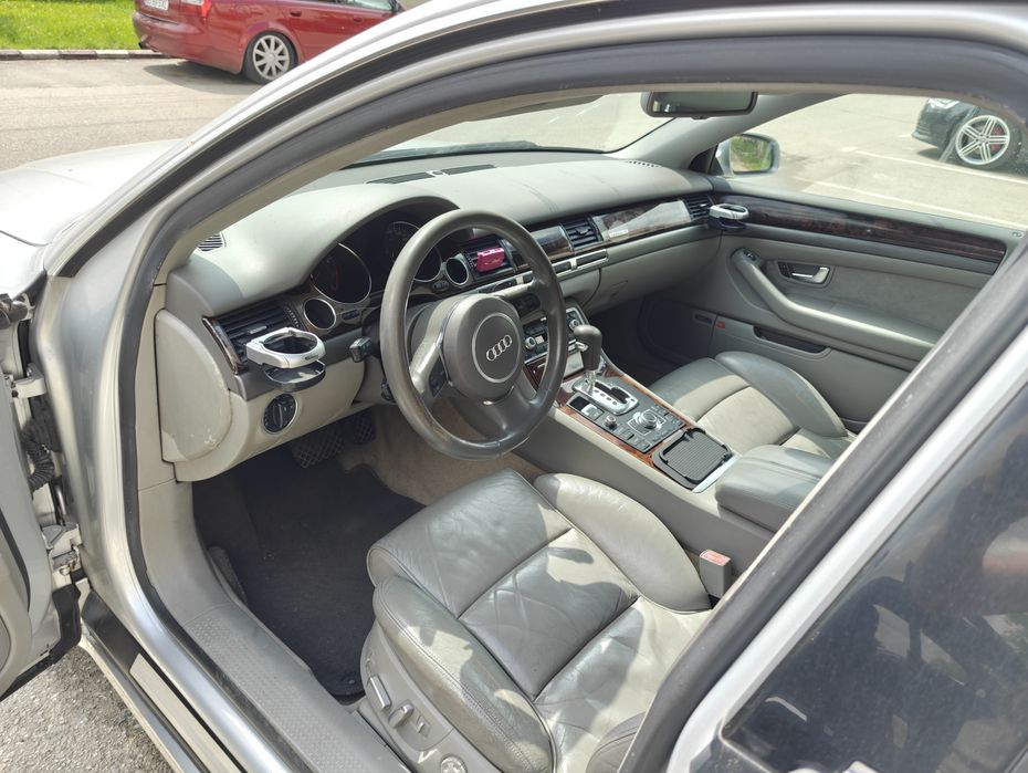 Audi A8 D3 4.2 Benzina