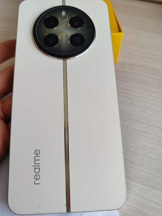 Realme 12+ 5G с гаранция