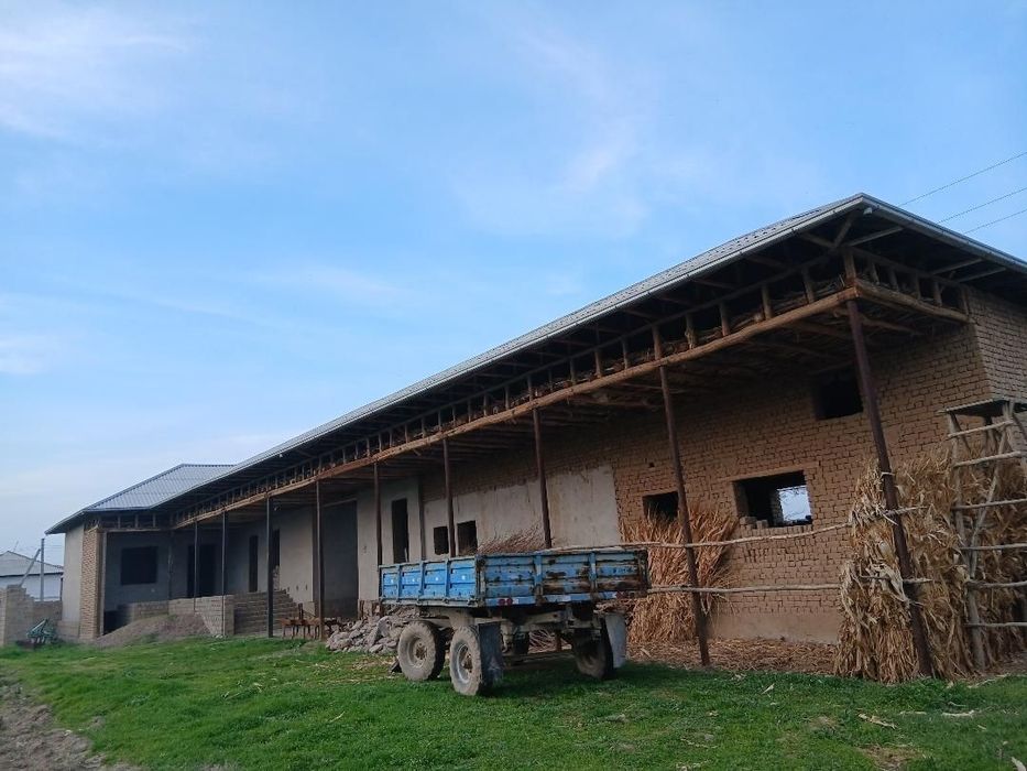 Uchaska sotiladi Piskent ,Chimqo'rg'on