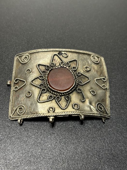 Старинное серебрянное украшение