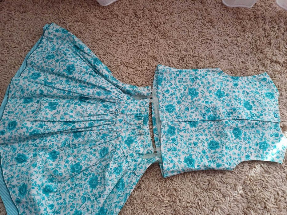 Compleu fetita,  4 ani