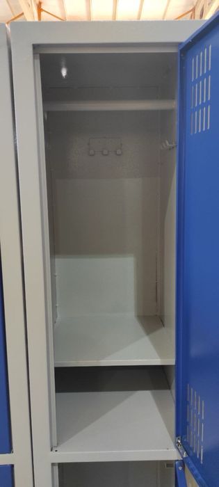 Металлический шкаф от производителя