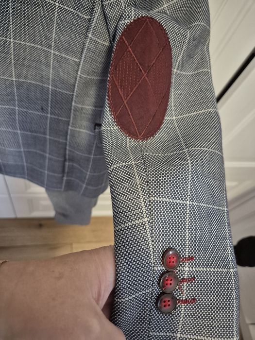 За момче , интересно