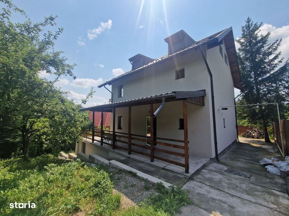 Casa Comarnic cartier ghiosesti +teren 700 mp