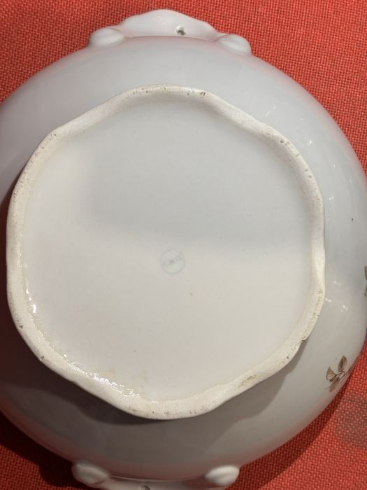 Емблематичен български порцеланов сервиз