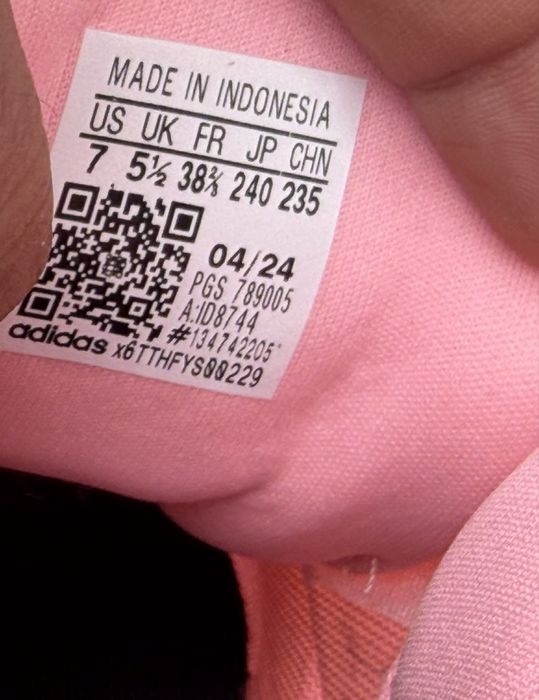 Adidas уникални дамски сникърси нови 38 2/3