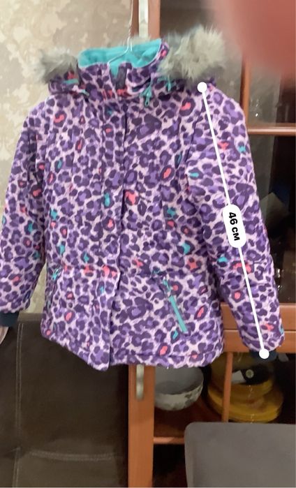 Продам зимнюю куртку на девочку