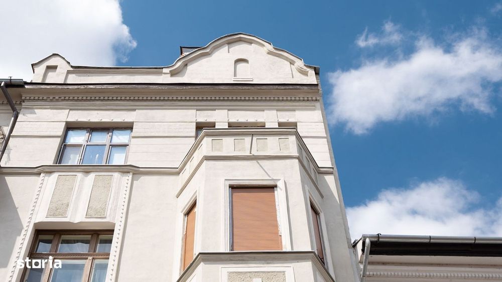 2 camere. Adresă centrală. 99 mp construiți. 2 băi. Etaj 3.