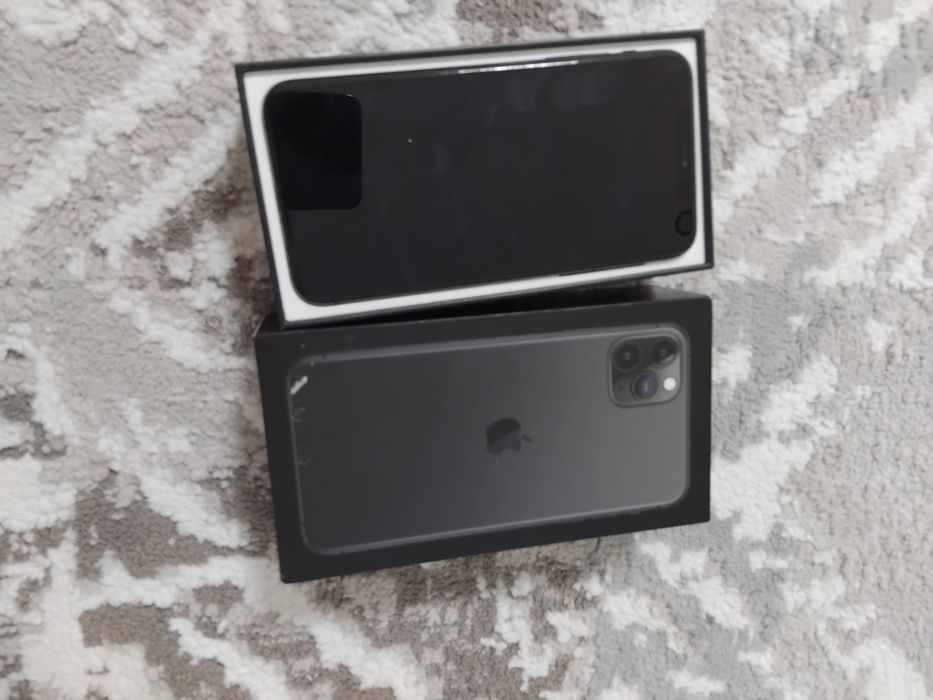 Айфон 11 про макс64гиг,