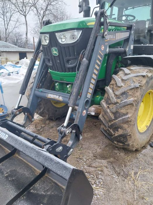 Продава се челен товарач