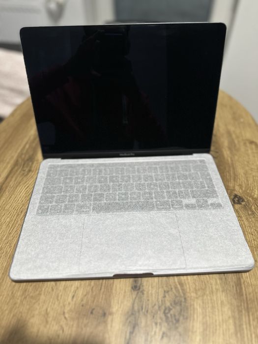 Macbook pro M1 256GB SSD 8GB RAM