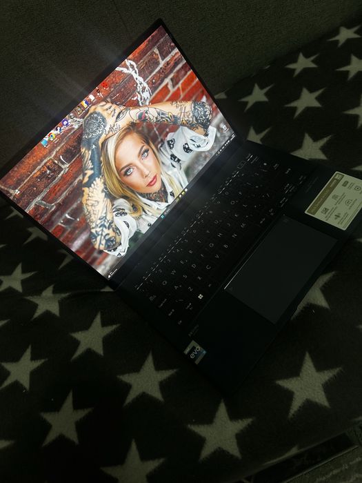 ASUS Zenbook 14 OLED