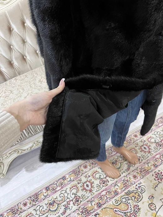 Шуба норковая черная