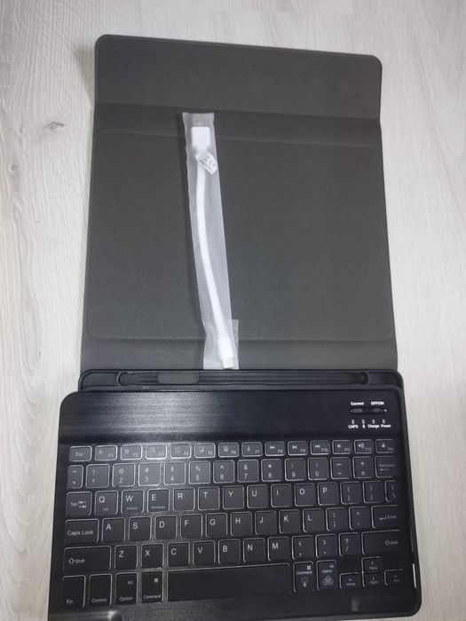 Vand tastatura +husa tableta lenovo