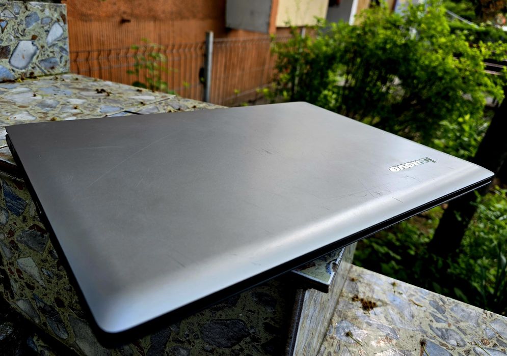 Lenovo i3 gen 5, 12Gb ram, SSd 120gb