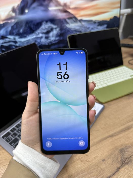 Телефон Samsung Galaxy A17