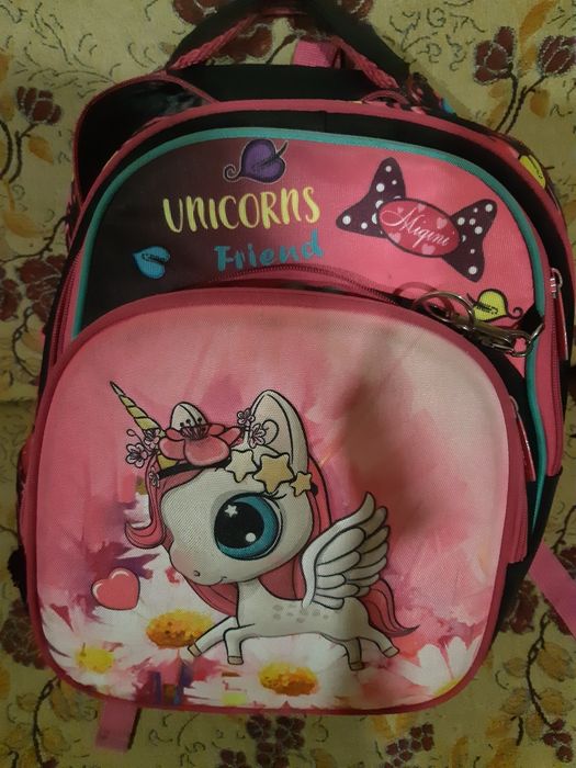 Продаю рюкзак  в хорошем состоянии. Носили 1 год.