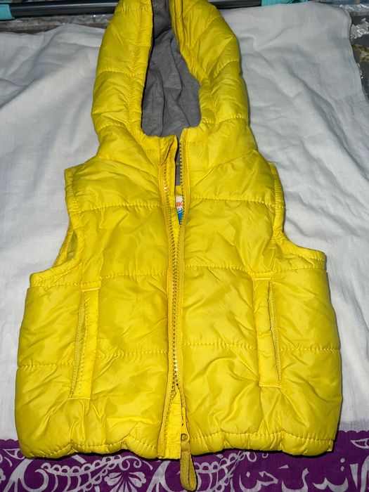 Куртка без рукавов, безрукавка детская