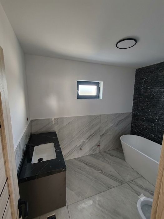 Casă cu Design Unic în Holboca/Iași – Mini-Complex de 4 Case